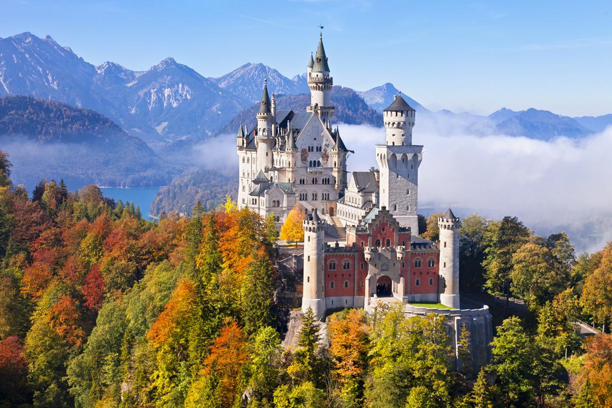 A TRIP TO THE “ETERNAL CITY” OR BAVARIAN CASTLES FOR LESS THAN 200 EUROS