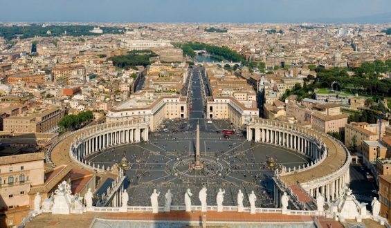 MARIJA DRAŠKOVIĆ: OBILAZAK 1.400 SOBA VATIKANSKOG MUZEJA