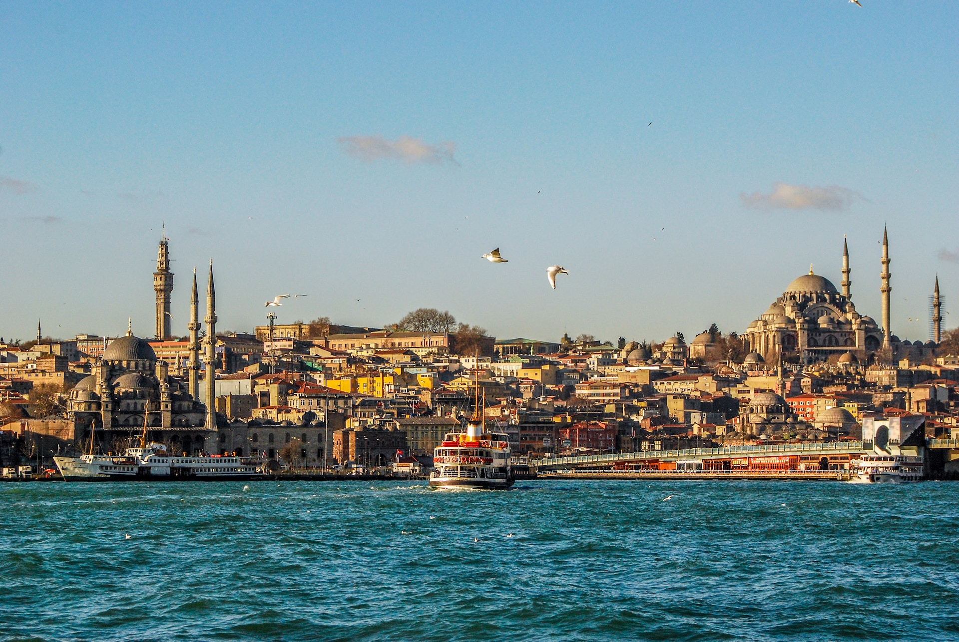 U tursko letovalište u jednom danu doletelo 100 hiljada turista