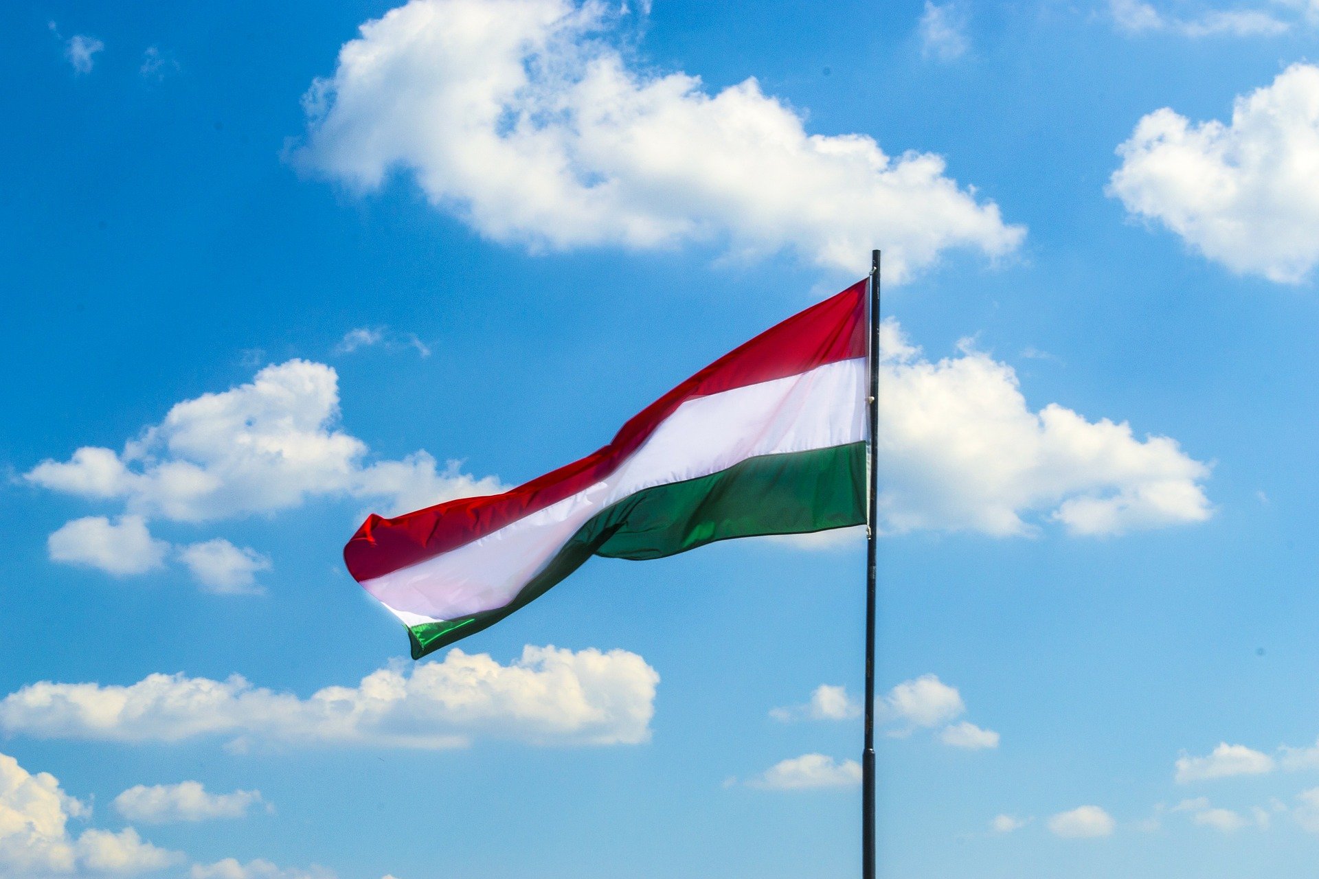 SAD uvele nove putne mere za državljane Mađarske