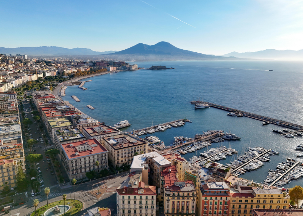 Naples – Between Authenticity and Mass Tourism