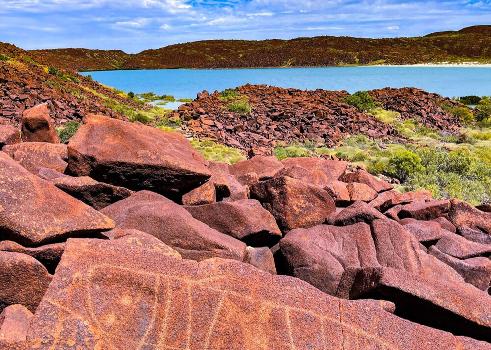 Murujuga, nacionalni park, Australija, UNESCO, destinacija, putovanje, atrakcija, svet, priroda, spomenik, baština, kultura, Putovanja i turizam, 2025, Australia, world, destinations, heritage, culture, stone, national park