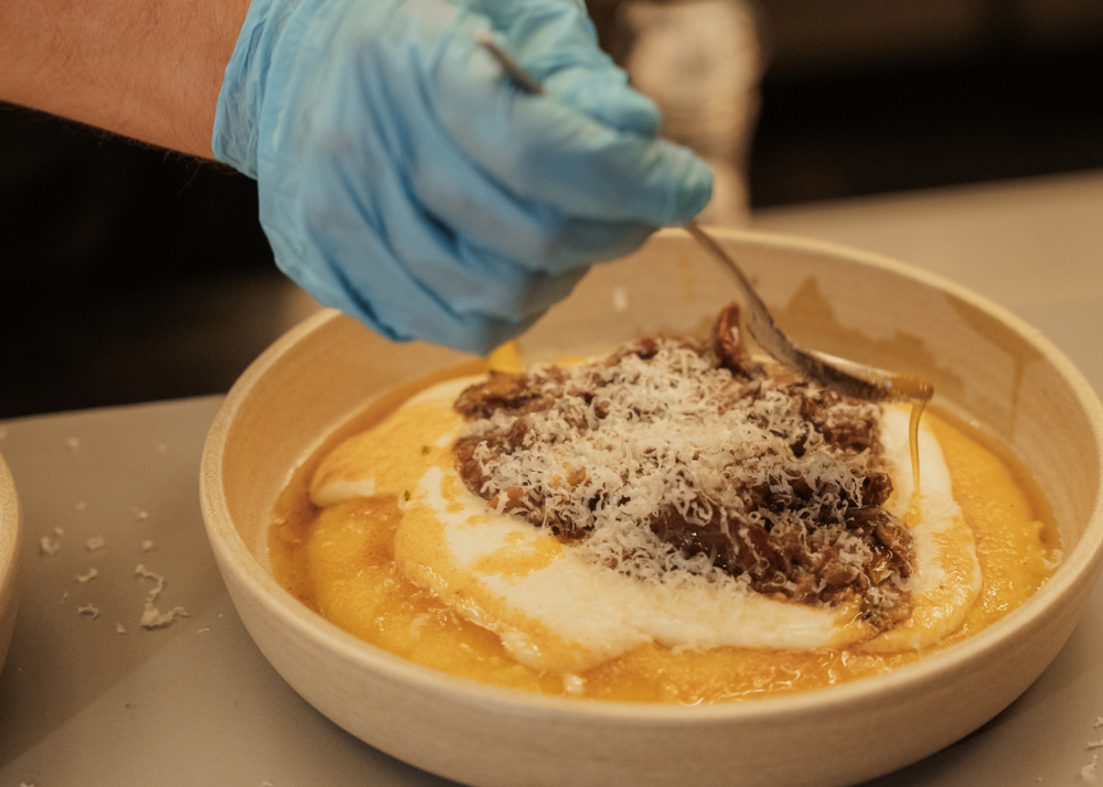 Zlatibor, kačamak, hrana, gastronomija, planina, ukusi, hedonizam, 2025, Putovanja i turizam