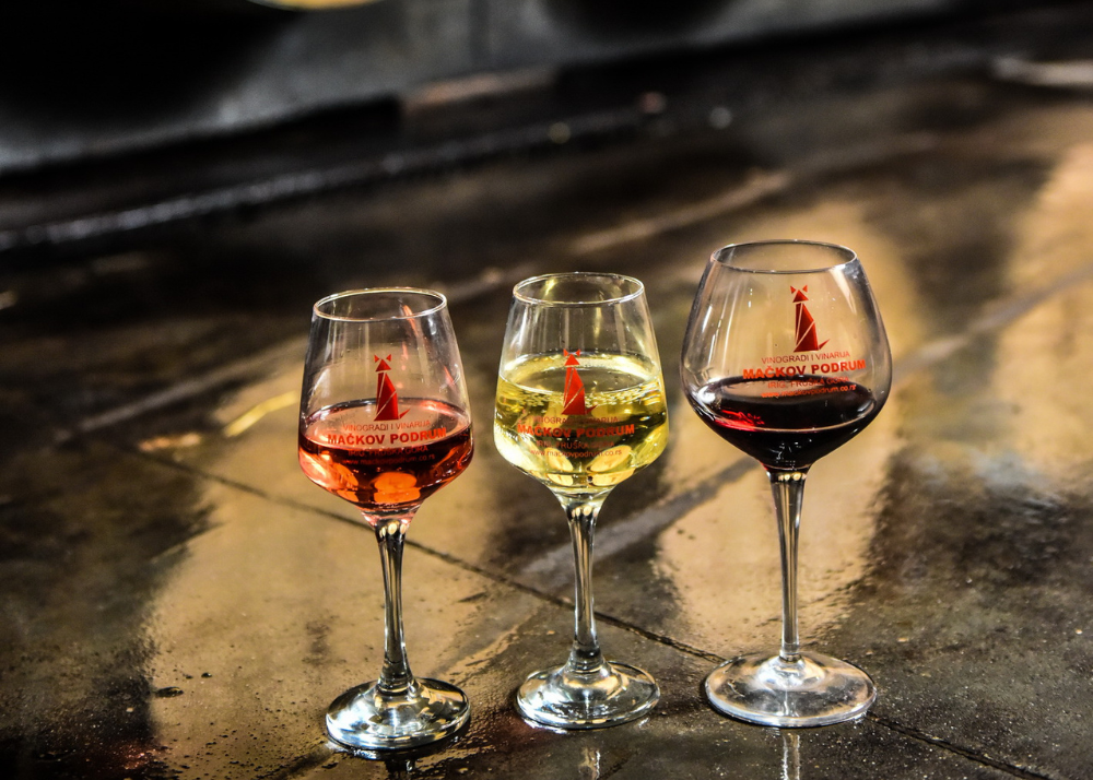 vino, podrum vina, vinarija Mačkov podrum, Putovanja i turizam, crveno vino, belo vino, roze, 2026
