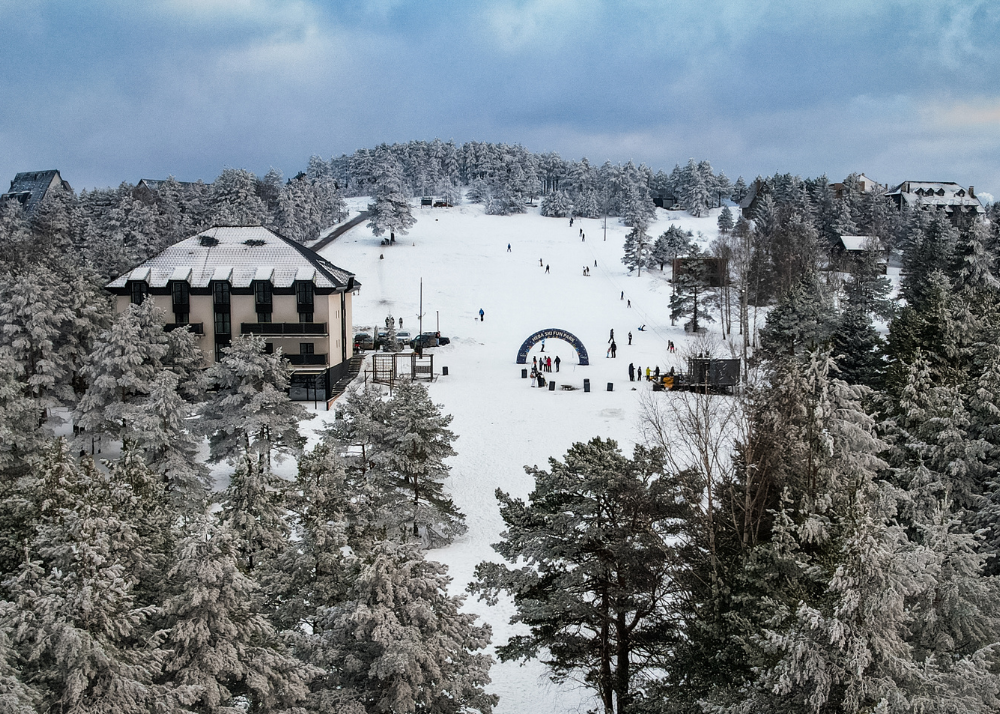 Hotel Heba, Divčibare, turizam, održivo, priroda, očuvanje, sneg, zimska sezona, ugostiteljstvo, 2026